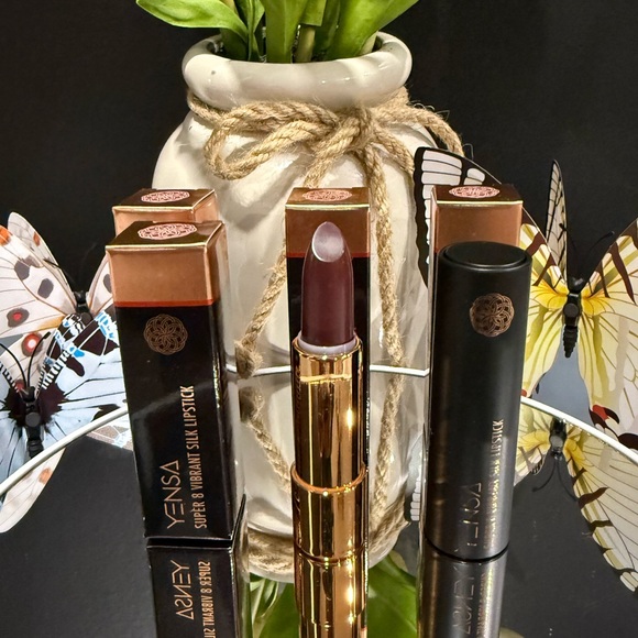 Set of 4 Yensa Super 8 Vibrant Silk Lipstick - Captivate